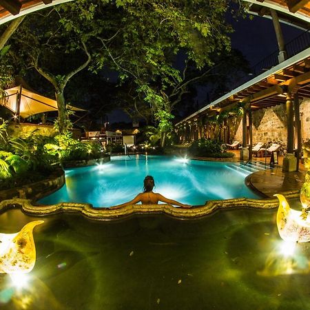 Hotel Museo Spa Casa Santo Domingo Antigua Exterior foto The resort's swimming pool